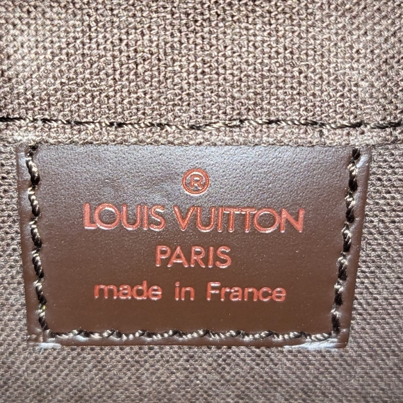 Louis Vuitton - Picture 16 of 16